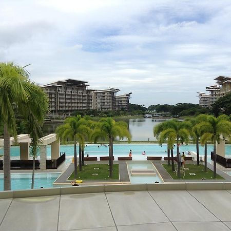Pico Beach Front Condo ナスグブ エクステリア 写真